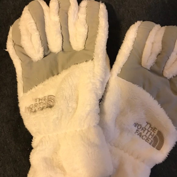 COPY - Women’s/Girl’s The North Face White NEW Gloves & Hat Warm Winter Accesso… - Picture 2 of 9